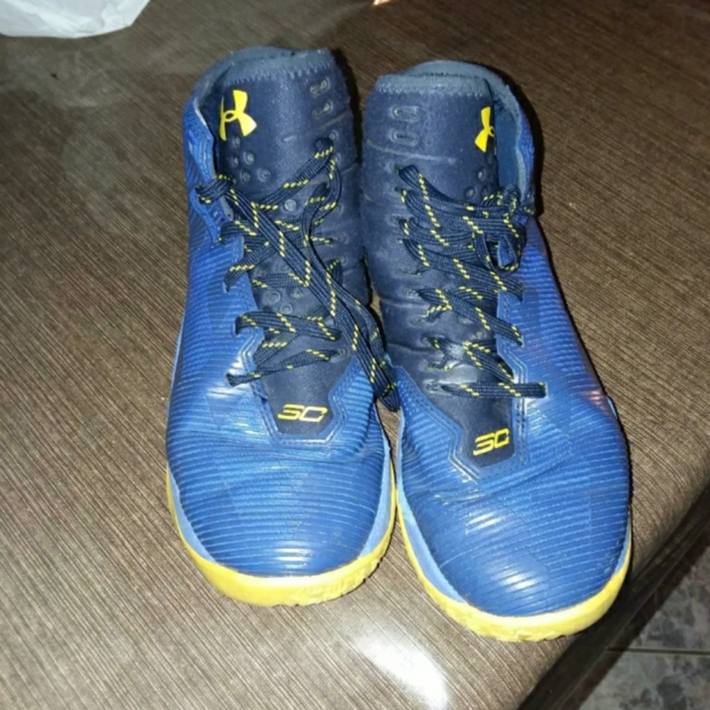 Under Armour Curry shoes